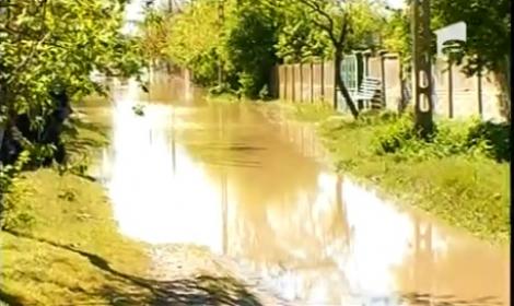 Județul Teleorman, sub ape! 130 de case au fost inundate și peste 300 de curți au devenit lacuri!