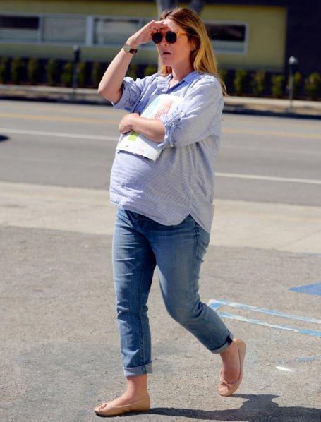 O actriţă foarte cunoscută a devenit mămică!