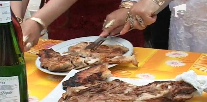 Petrecere mare &icirc;n curţile palatelor rromilor din Iveşti