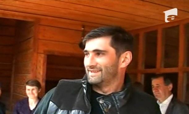 EMOȚIONANT! Sorin Ianceu, unul dintre medicii implicați &icirc;n accidentul aviatic din Apuseni, s-a &icirc;nt&acirc;lnit cu moţii care l-au salvat