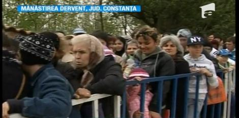 Mii de creștini în pelerinaj la Mănăstirea Dervent