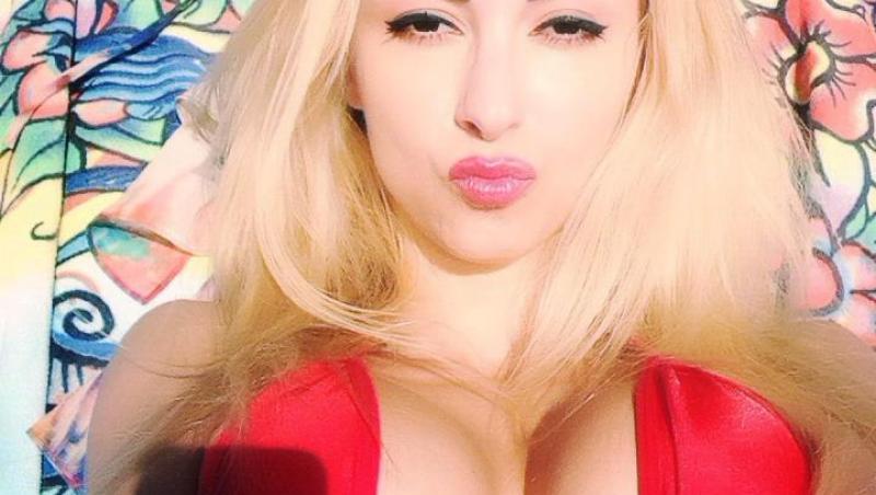 Facebook de Vedetă (1): Andreea Bălan! Cântă, dansează şi se distrează în cel mai SEXY mod posibil