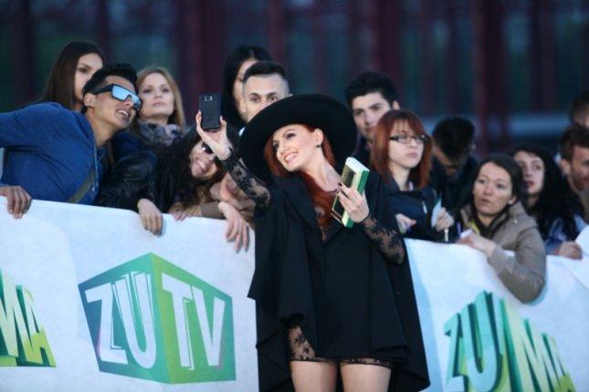 VIDEO: Alexandra Stan a fost la Morning ZU şi a povestit cum s-a "tratat" prin muzică