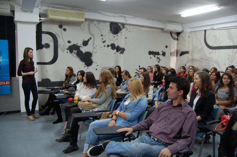 &Icirc;ncep cursurile la Intact Media Academy