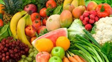 Fructele şi legumele, mai iefine cu 10 la sută