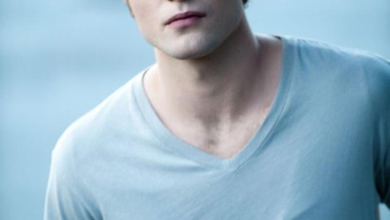 Facebook de vedetă: Robert Pattinson, vampirul pe care l-ai lăsa oricând să te muște