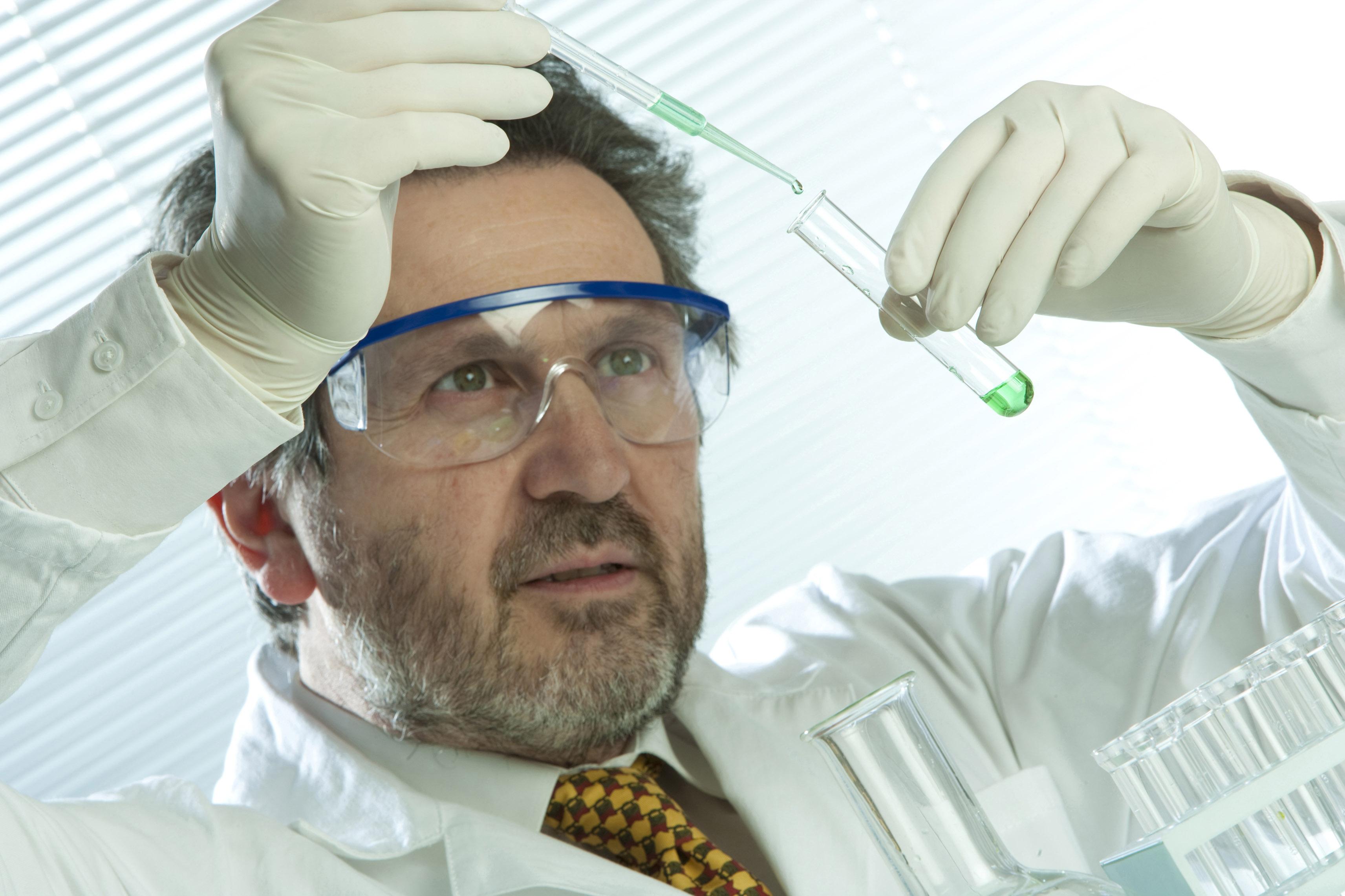 CRUZIME: Un deţinut a murit &icirc;n chinuri groaznice, după ce i s-a administrat o injecţie letală experimentală