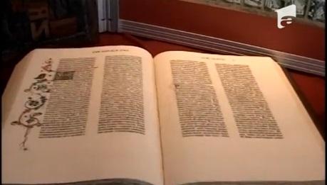 Versiuni unicat ale Bibliei, expuse la Sibiu