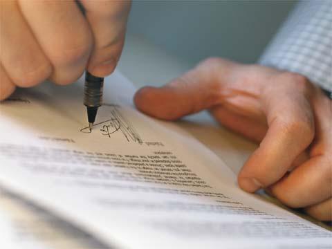 Companiile de asigurări &icirc;i disciplinează pe tinerii