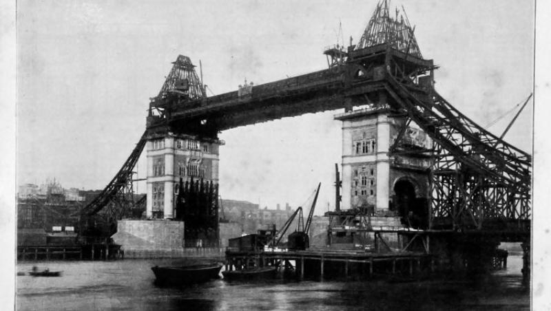 Galerie FOTO de acum 120 ani! Primele imagini de la construirea Tower Bridge, 