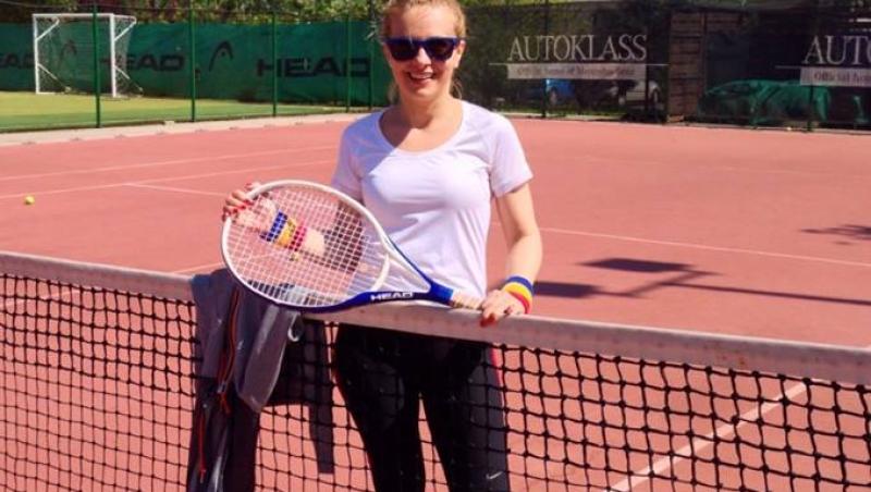 FOTO: Simona Gherghe cucerește nu doar audiențele, ci și terenul de tenis