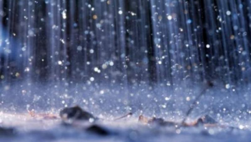 Vremea cu Flavia Mihășan: ”Avem nevoie de umbrele! Va ploua în toată țara!”