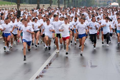 Verde la alergat! Semimaratonul Internaţional Bucureşti, la a treia ediţie