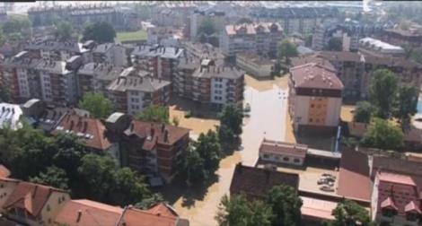 Acoperiţi de ape! Nenorocire în Balcani...