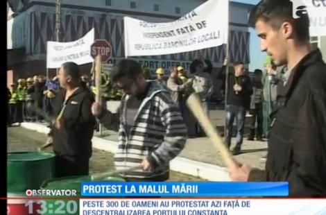 Îşi strigă nemulţumirea! Peste 300 de oameni au protestat în portul Constanţa