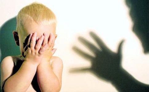 Caz cutremurător! &Icirc;şi nota &icirc;n calendar torturile aplicate celor doi copii ai săi