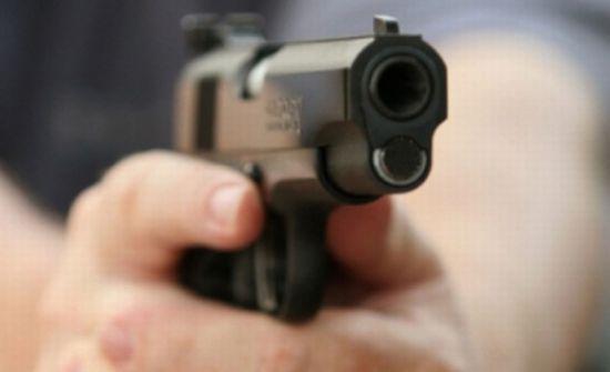 T&acirc;năra din Militari &icirc;mpuşcată &icirc;n ochi, faţă &icirc;n faţă cu cel care a mutilat-o