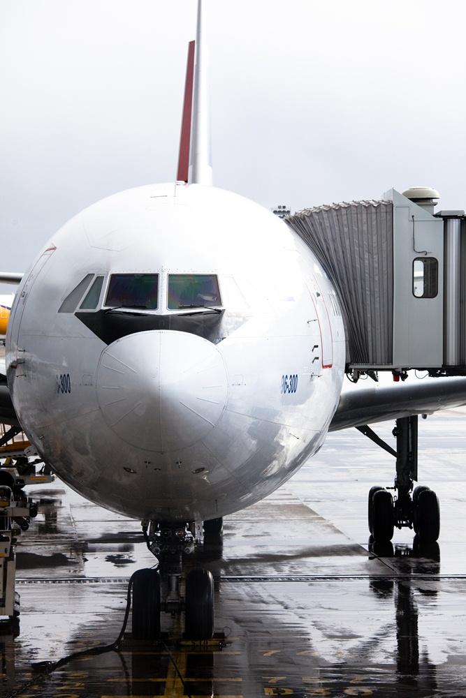 Aterizare de urgență pe Aeroportul Henri Coandă