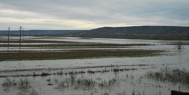 ALERTĂ de INUNDAŢII pe Dunăre! AU CEDAT digurile!