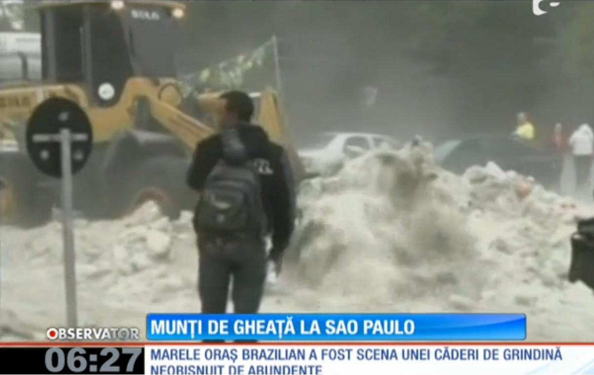 Fenomen foarte rar &icirc;n Brazilia! Sao Paulo, acoperit de "munţi" de gheaţă!