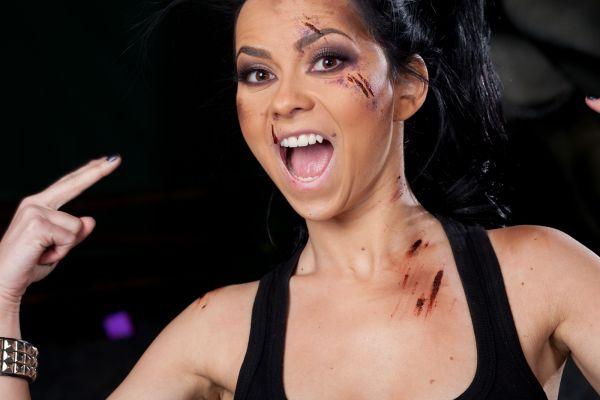 "Am nevoie de o b&acirc;tă de baseball" Ce a enervat-o at&acirc;t de tare pe Inna