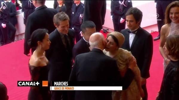 Actrița iraniană Leila Hatami și-a cerut scuze după ce l-a pupat  pe președintele Festivalului de la Cannes