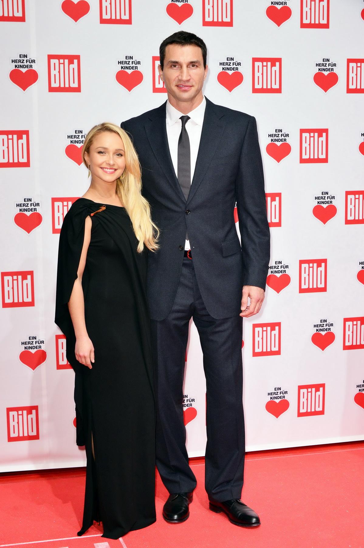 Hayden Panettiere şi Vladimir Klicico vor fi părinţi