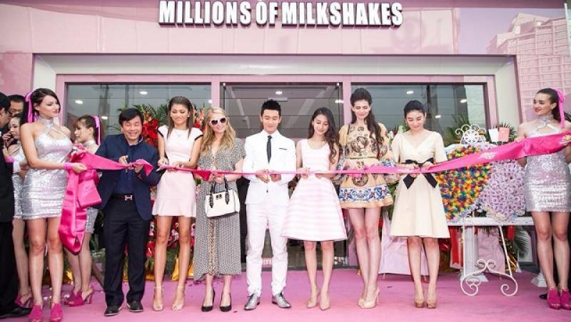 Monica Gabor, alături de Paris Hilton