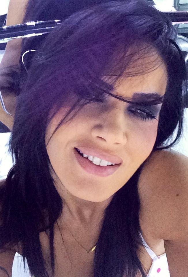 Oana Zăvoranu, vedetă &icirc;n presa britanică: Daily Mail scrie despre şantajul de care este acuzată