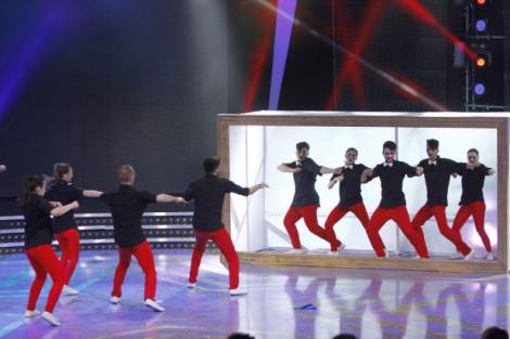 Acesta este primul clip al trupei G-Buzz: Uite cum s-au filmat câştigătorii "România Dansează"!