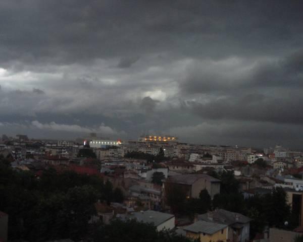 ALERTĂ privind CODUL GALBEN de ploi! S-a &icirc;ntrunit Comandamentul de Urgență