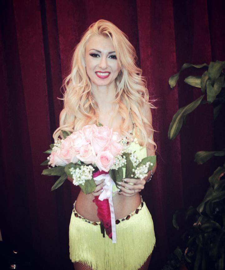 Burlăciţa Andreea Bălan, asaltată de admiratori! "Cabina mea arăta ca o grădină botanică&rdquo;