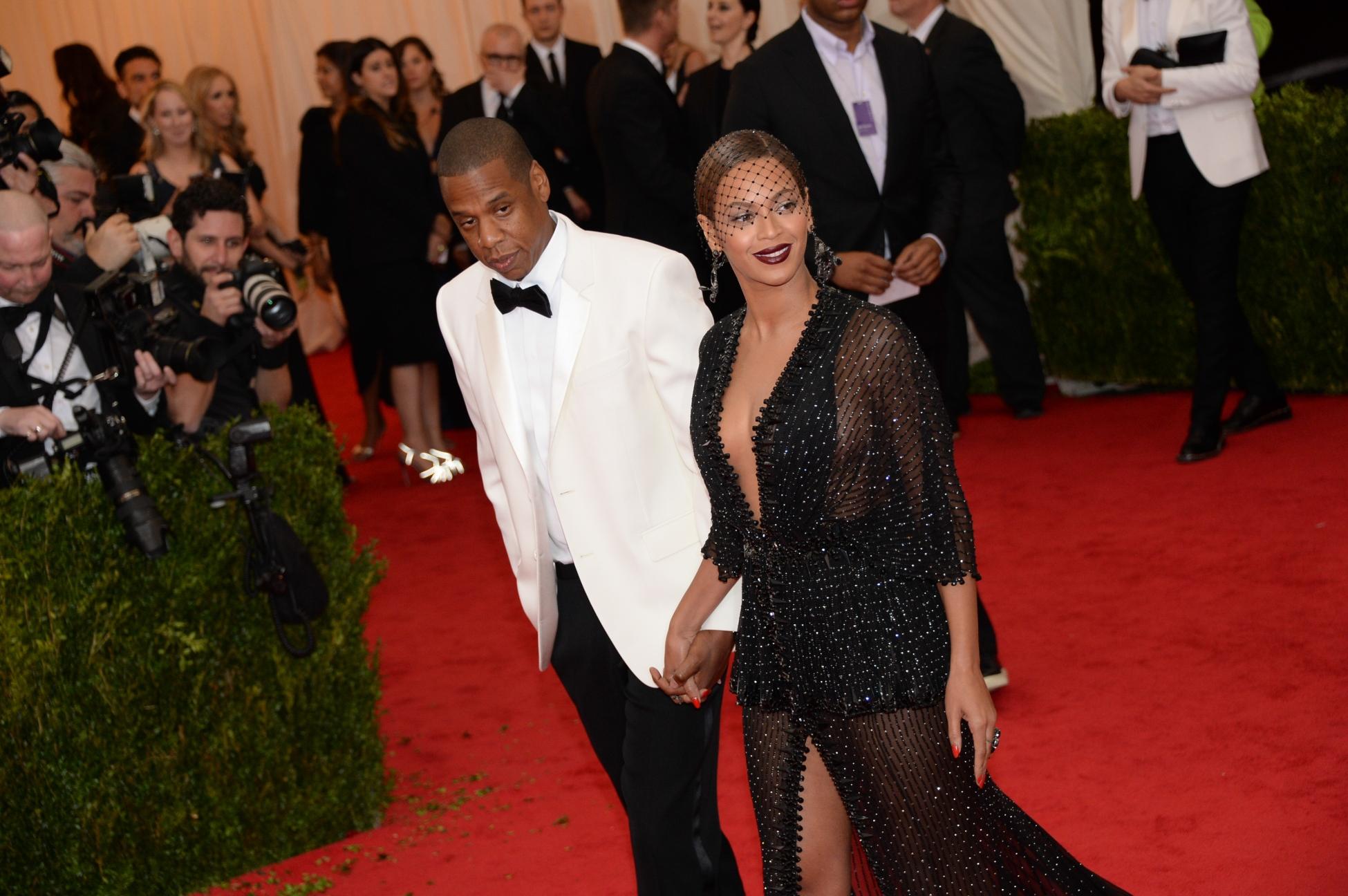 Noaptea modei, la New York! Care au fost cele mai reuşite ţinute de la GALA MET 2014