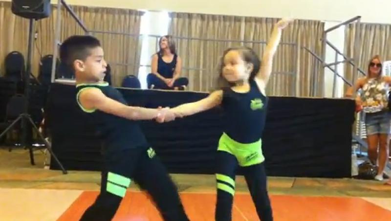 Sunt niște MINUNI! Au doar ȘASE ani, dar dansează dumnezeiește!