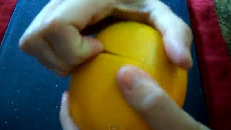 VIDEO! De ce să le cumperi? Mai bine le faci tu! Uite cum poți realiza lumânări parfumate din PORTOCALE