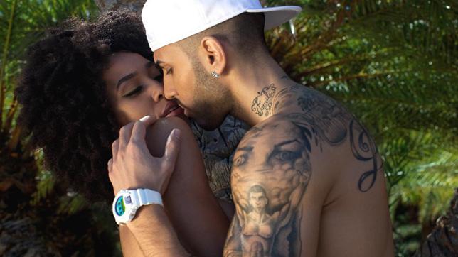 Cu prietenii &icirc;n club, cu g&acirc;ndul...la Alex ! Ana, fosta soție a lui Velea, nu &icirc;și poate reface viața!