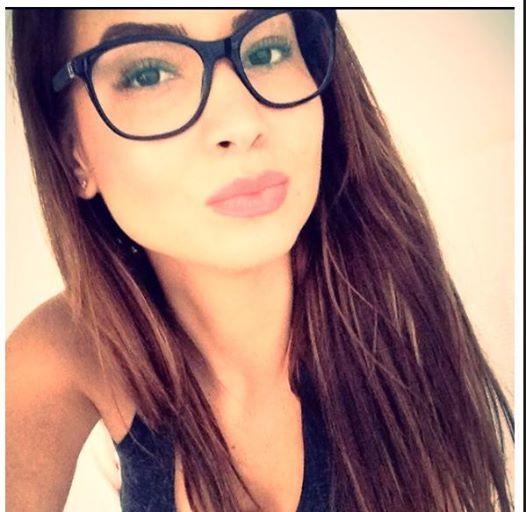 FOTO! Paula Minginer te dă pe spate şi c&acirc;nd apare nemachiată