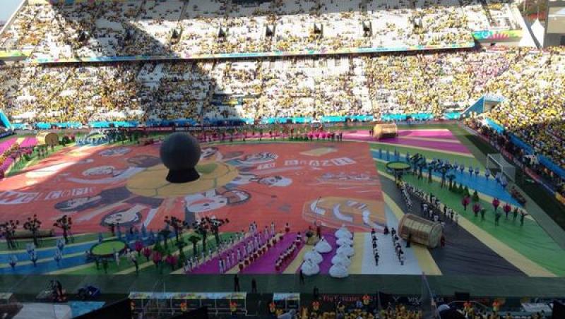 Așteptarea a luat sfârșit! Campionatul Mondial de Fotbal a început! Atmosfera e INCENDIARĂĂĂ!