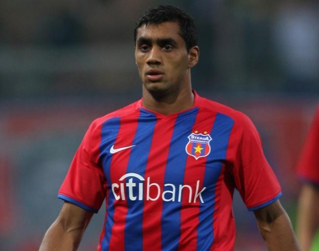 Fetelor, l-ați pierdut! Bănel Nicoliţă se &icirc;nsoară!