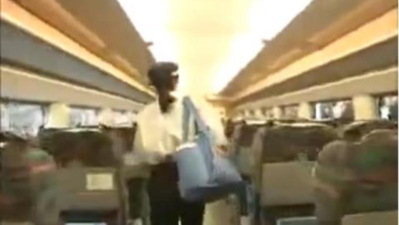 VIDEO! Cei mai rapizi oameni de serviciu: Curăţă un tren în şapte minute