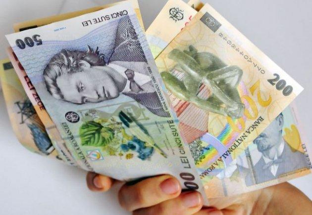 Pensii și salarii mai mari din 2015