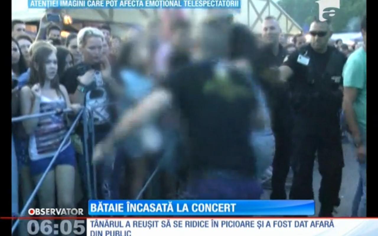 IMAGINI ŞOCANTE! Un spectator a fost bătut crunt la un concert