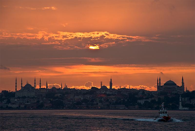 Vara aceasta se poarta circuitele catre Istanbul