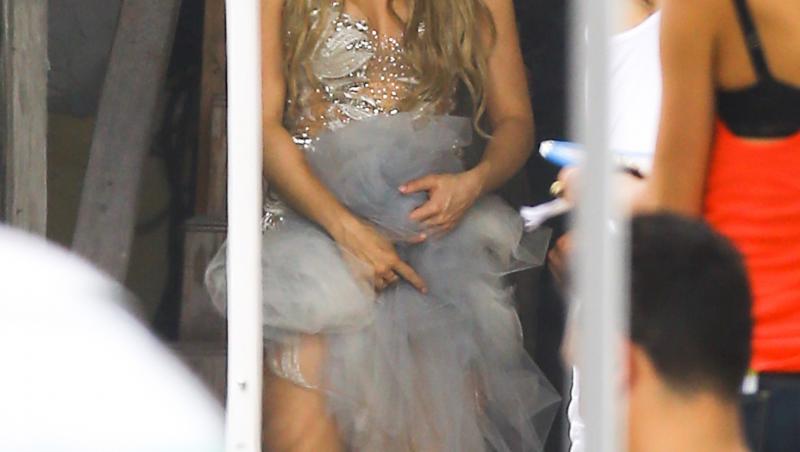 Shakira, surprinsă la filmările noului clip: Uite cât de sexy este!
