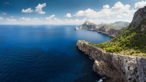 Insula Mallorca, plaje magnifice si cladiri impunatoare!