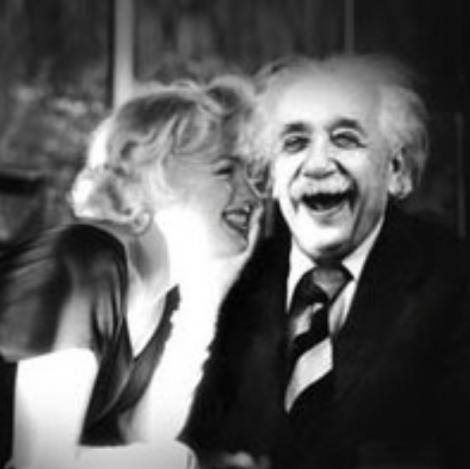 Marilyn Monroe i-a cerut lui Einstein să facă un copil împreună. Răspunsul lui a fost GENIAL