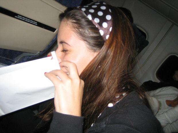 Cu toţii am trecut prin aşa ceva!  Iată cum să scapi de răul de mare, maşină sau avion!