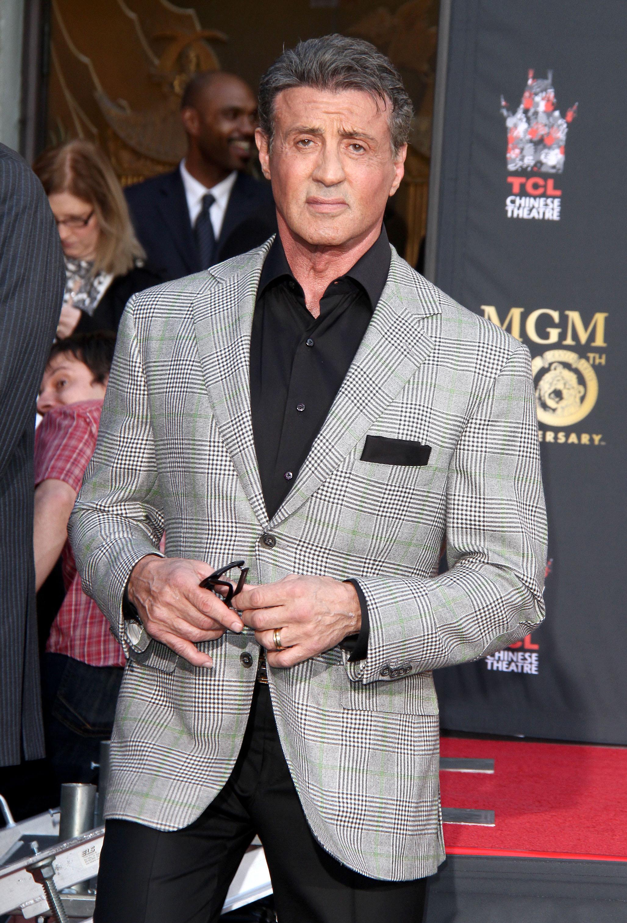 Sylvester Stallone revine &icirc;n rolul lui Rambo!