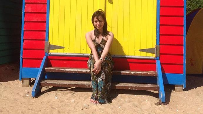 Telefonul mobil i-a adus moartea: O femeie s-a electrocutat din cauză că folosea un &icirc;ncărcător defect