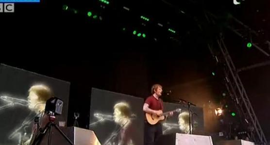 Atmosferă incendiară la Glastonbury, cel mai important festival muzical din Europa!